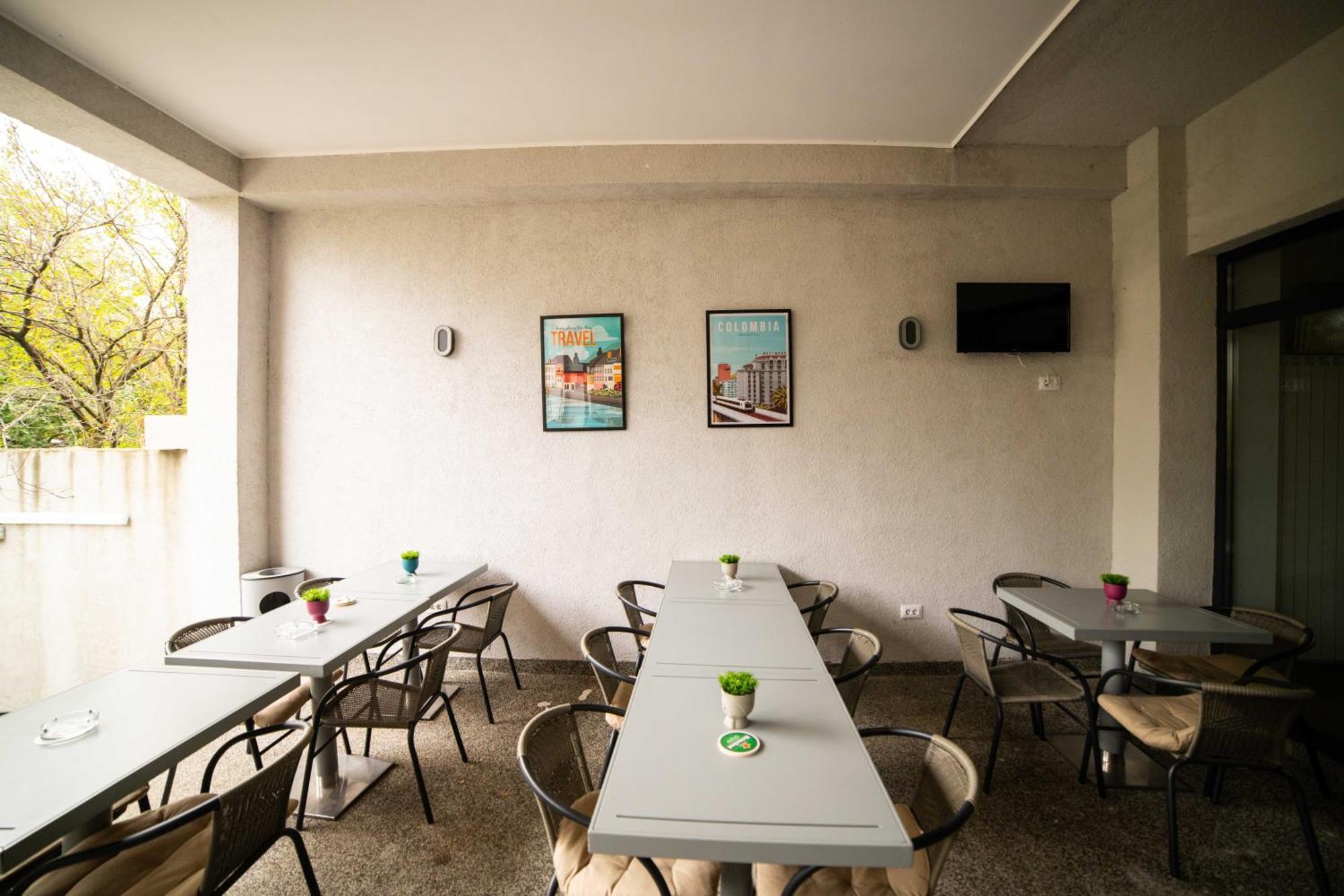 الشقق الفندقية أوتوبينفي  Bucharest Airport Accomodation المظهر الخارجي الصورة
