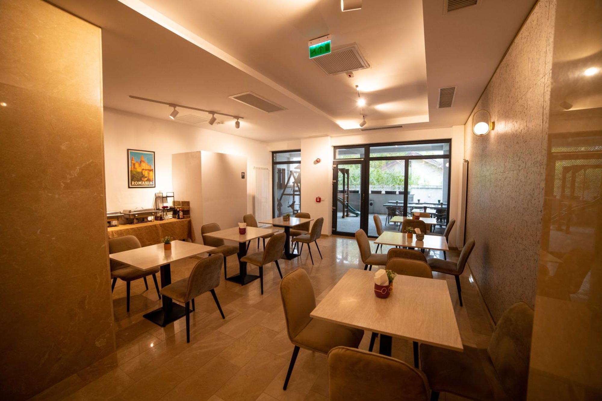 الشقق الفندقية أوتوبينفي  Bucharest Airport Accomodation المظهر الخارجي الصورة