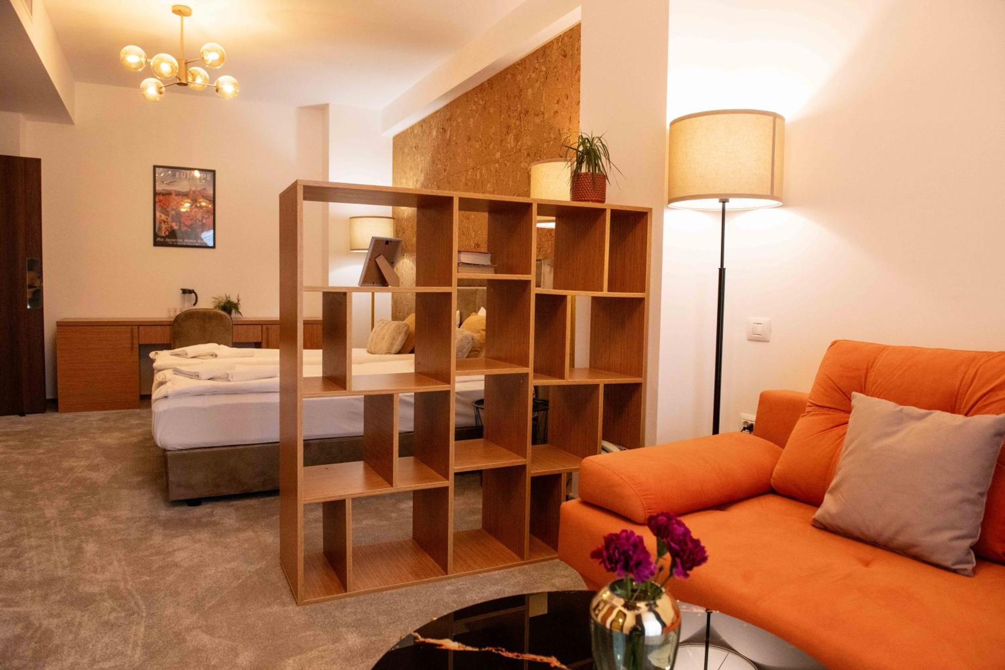 الشقق الفندقية أوتوبينفي  Bucharest Airport Accomodation المظهر الخارجي الصورة