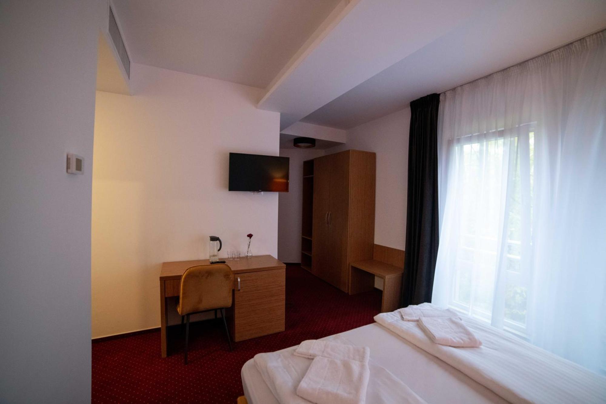 الشقق الفندقية أوتوبينفي  Bucharest Airport Accomodation المظهر الخارجي الصورة